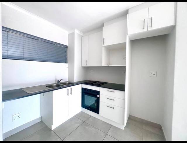 2 BEDROOM PROPERTY TO RENT IN HAYFIELDS